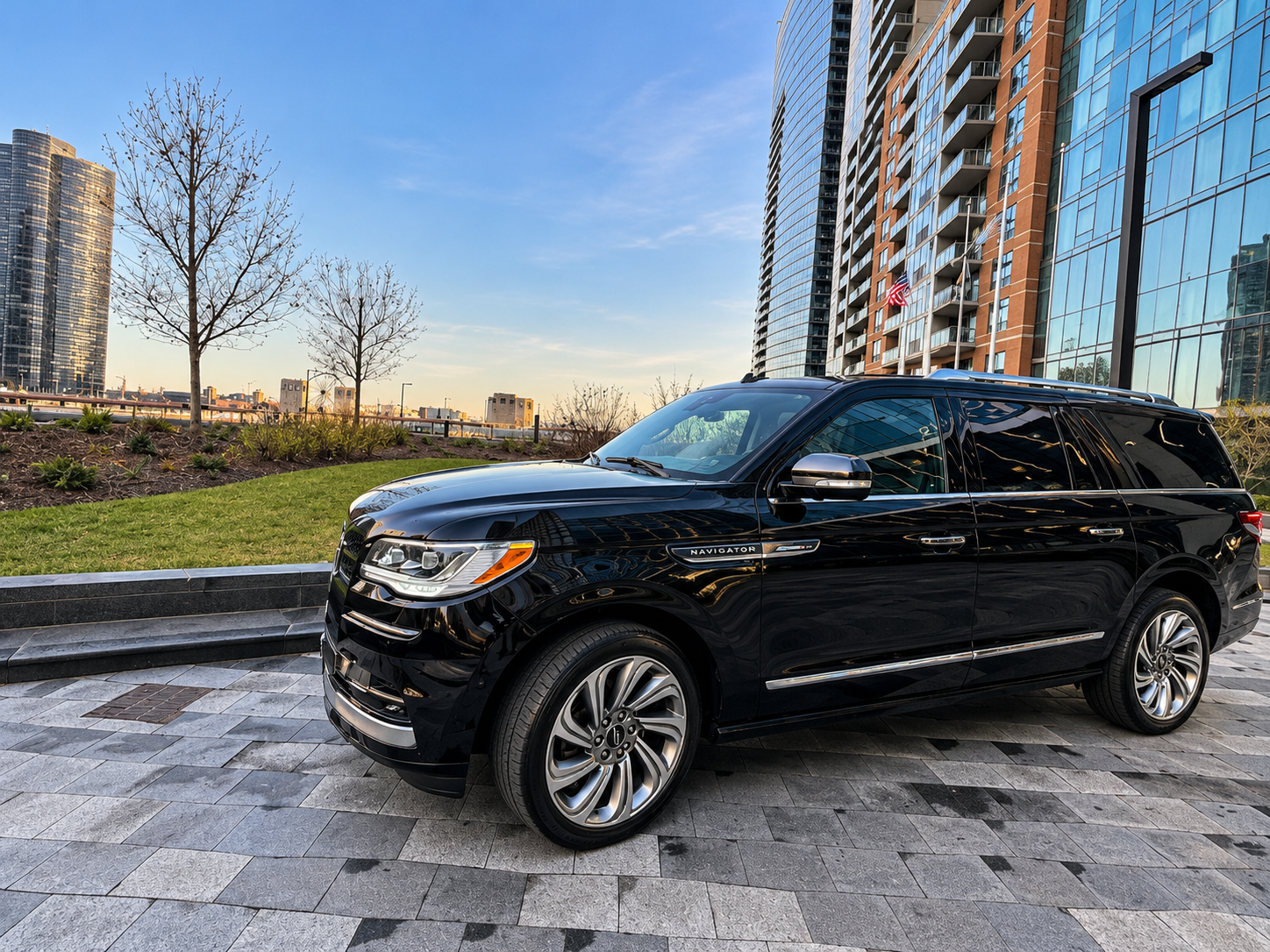 Stretch Limo Riders Black Car Everywhere Limousine & Car Service | Advanton USA